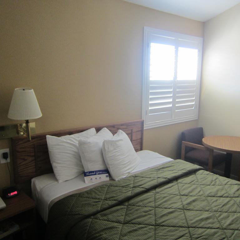 Pacific Best Inn Seaside Bilik gambar